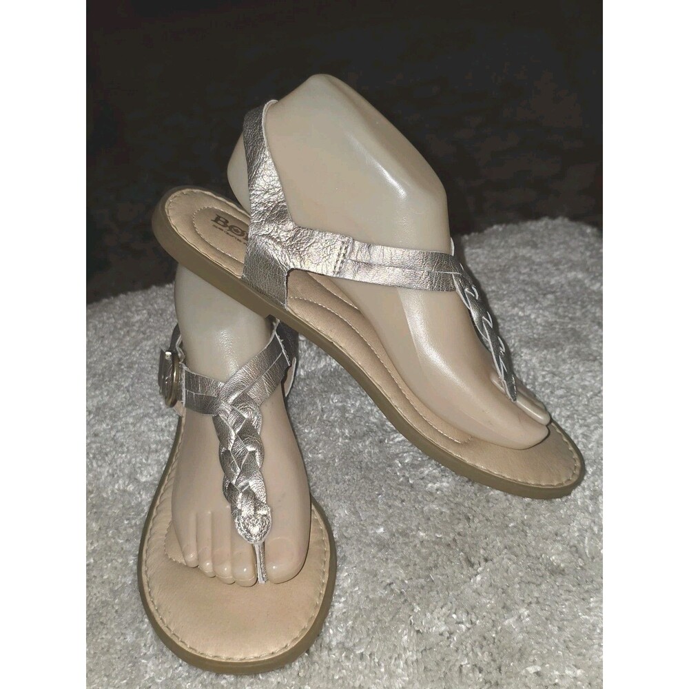 Born Lake Panna Cotta Platinum Soft Braided Leather Thong Sandals Size 9 M SB13